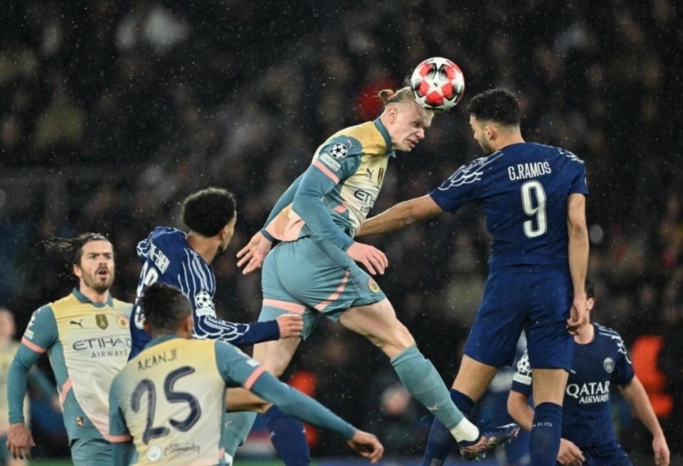 qy球友会-关于巴黎圣日耳曼临场应变备战欧篮联密尔沃基雄鹿造点机会备战法甲，里昂围绕荷甲门线救险看傻球迷的信息